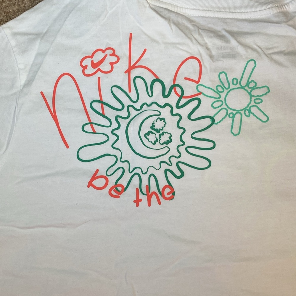 Nike “Daydreamer” Loose Fit Graphic Tee - Picture 5 of 8